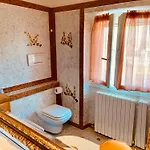 Ca Donzella 住宿加早餐酒店 4*