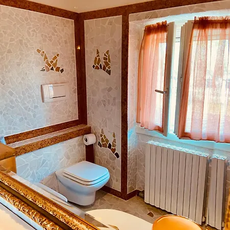 Residenza Ca Donzella Bed & Breakfast 4*