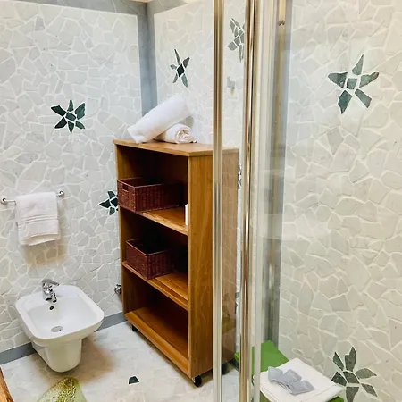 לינה וארוחת בוקר Ca Donzella לאזיסה
