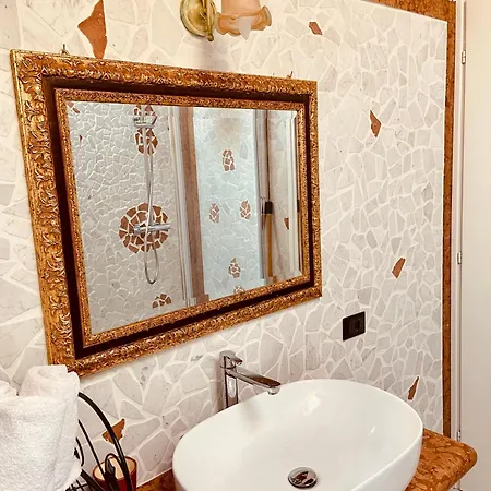 Ca Donzella Oda ve Kahvaltı Lazise