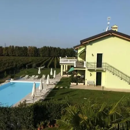 Ca Donzella Bed & Breakfast