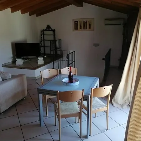 Ca Donzella Bed & Breakfast *