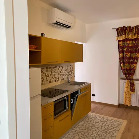 Residenza Ca Donzella Bed & Breakfast 4*