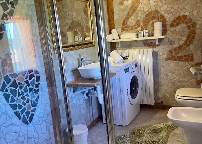 Ca Donzella لاتيزي