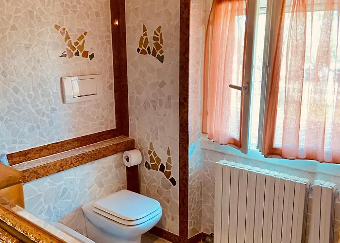 Ca Donzella فندق مبيت وإفطار 4*